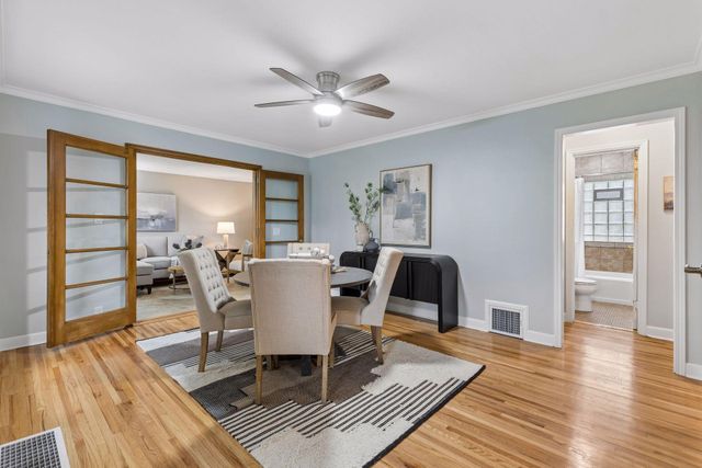 253 Washburn Avenue N, Minneapolis, MN 55405