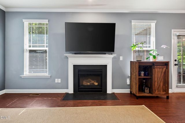 20 Oak Hollow Court, Louisburg, NC 27549