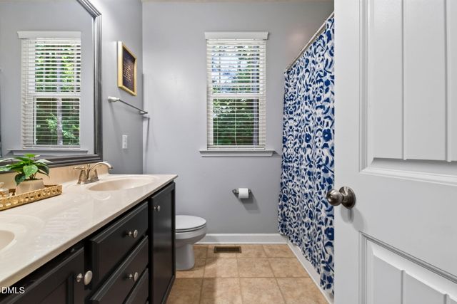 20 Oak Hollow Court, Louisburg, NC 27549