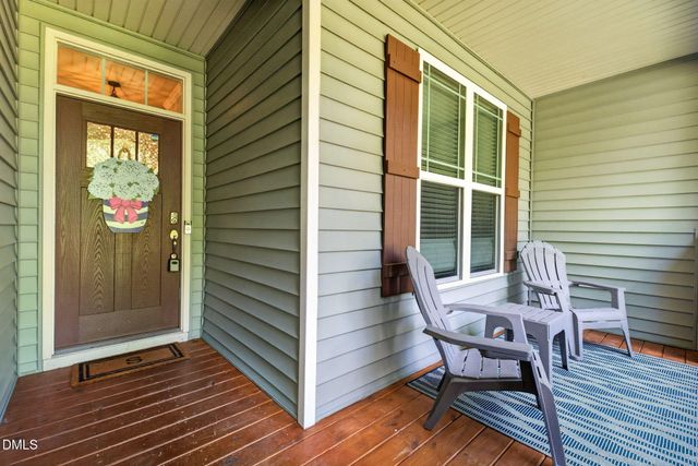 20 Oak Hollow Court, Louisburg, NC 27549