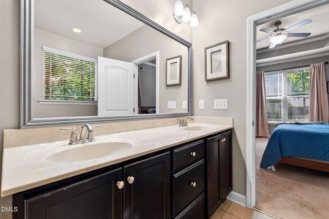 20 Oak Hollow Court, Louisburg, NC 27549