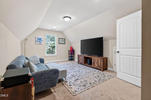 20 Oak Hollow Court, Louisburg, NC 27549