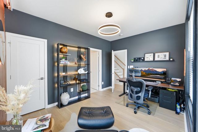 14339 BECKETT GLEN CIR, Chantilly, VA 20151