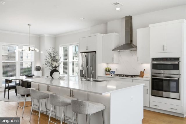 14339 BECKETT GLEN CIR, Chantilly, VA 20151