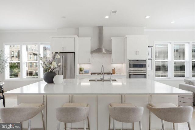 14339 BECKETT GLEN CIR, Chantilly, VA 20151