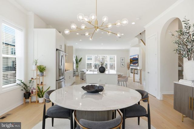14339 BECKETT GLEN CIR, Chantilly, VA 20151