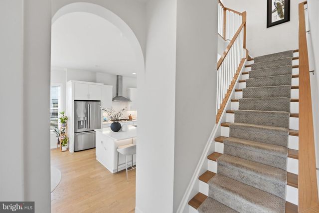 14339 BECKETT GLEN CIR, Chantilly, VA 20151