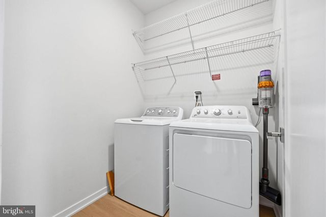 14339 BECKETT GLEN CIR, Chantilly, VA 20151