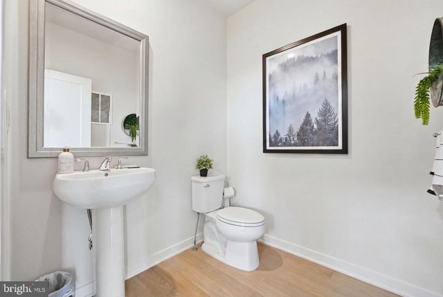 14339 BECKETT GLEN CIR, Chantilly, VA 20151