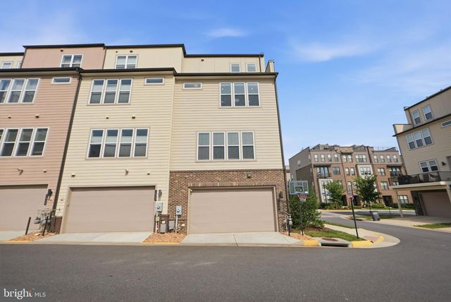 14339 BECKETT GLEN CIR, Chantilly, VA 20151