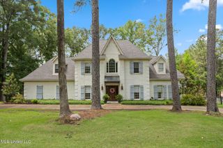 400 W Wycombe Place, Flowood, MS 39232