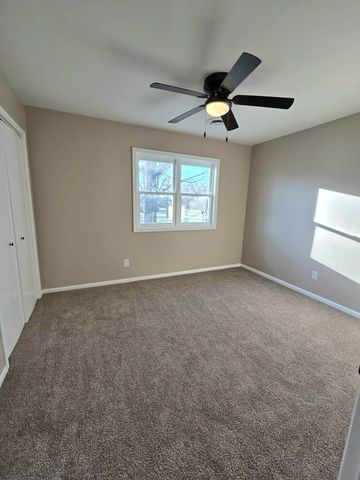 65 Deep River Drive, Hobart, IN 46342