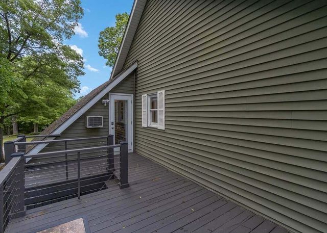 65 Deep River Drive, Hobart, IN 46342