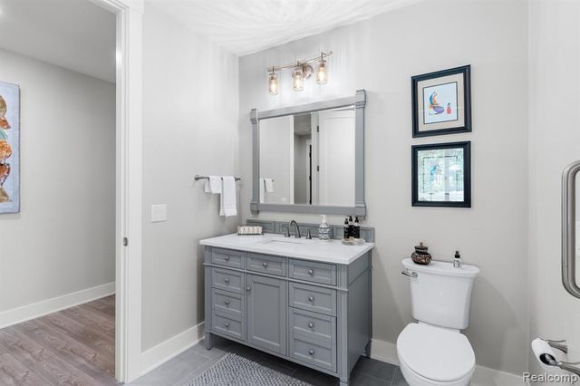 2031 Ottawa Beach Road, Holland, MI 49424