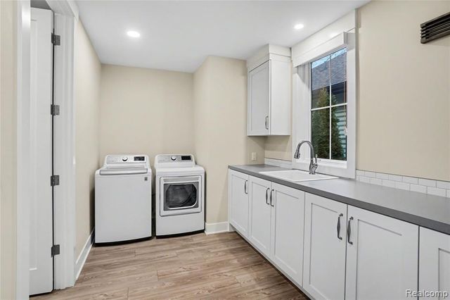 2031 Ottawa Beach Road, Holland, MI 49424