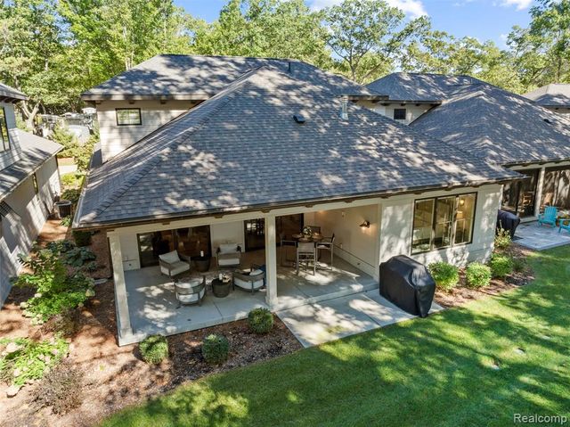 2031 Ottawa Beach Road, Holland, MI 49424