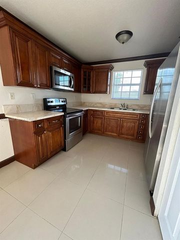 1255 NW 55th Ter 1257, Miami, FL 33142