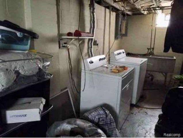 19720 Westbrook Street, Detroit, MI 48219