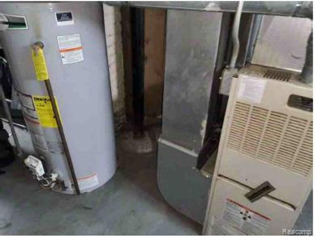 19720 Westbrook Street, Detroit, MI 48219