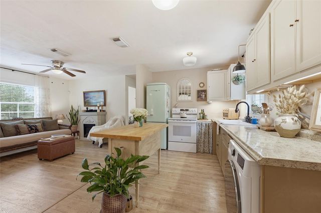 14285 SW 174TH STREET, Archer, FL 32618