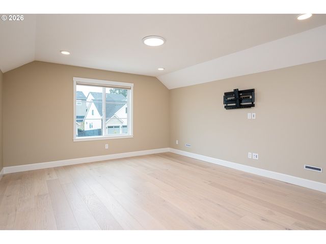 1127 N 41ST Pl, Ridgefield, WA 98642