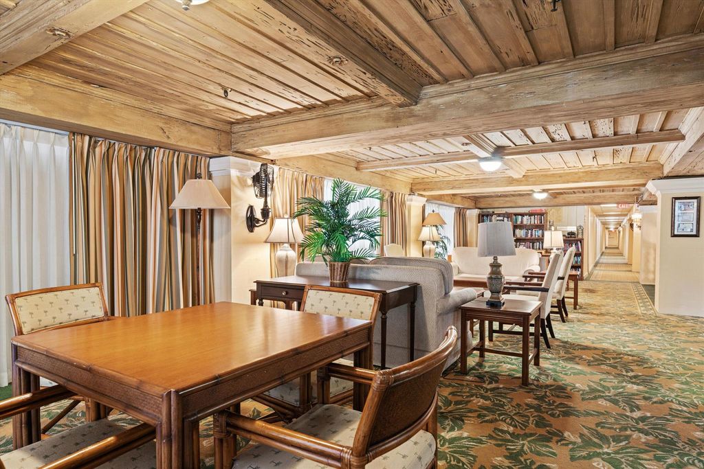 Image 23 of property listing at 235 Sunrise Avenue 1050, Palm Beach, FL 33480