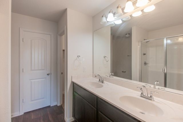 1512 Sierra Estate Trail, Fort Worth, TX 76119