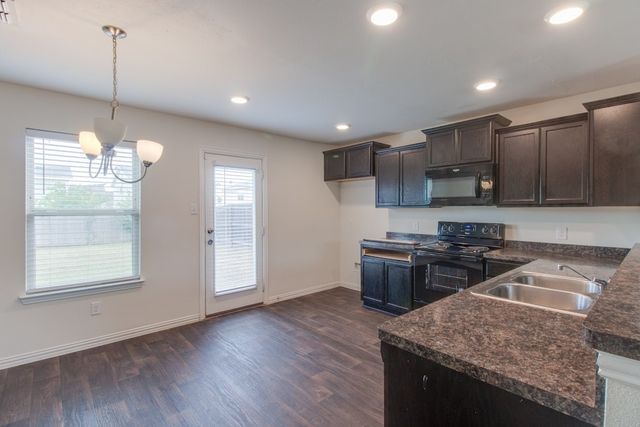 1512 Sierra Estate Trail, Fort Worth, TX 76119
