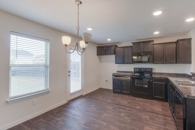 1512 Sierra Estate Trail, Fort Worth, TX 76119