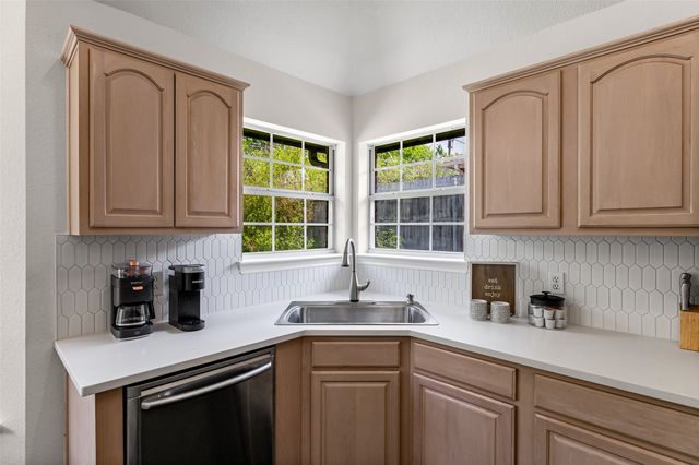 1526 Shadow Run, Weatherford, TX 76086