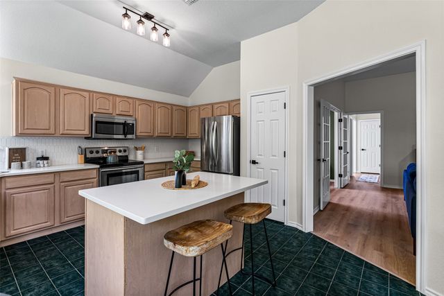 1526 Shadow Run, Weatherford, TX 76086