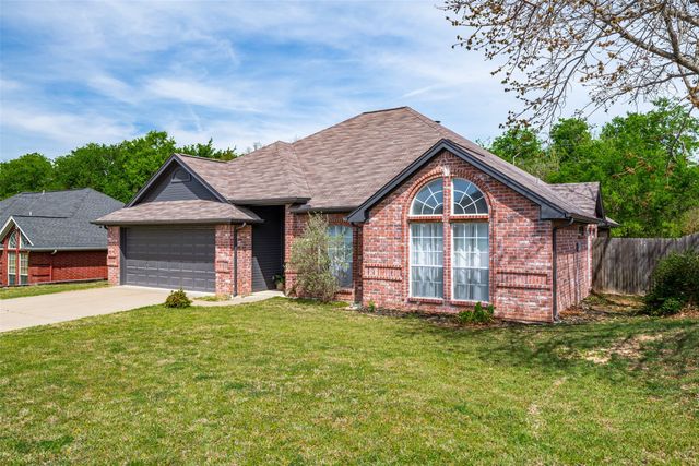 1526 Shadow Run, Weatherford, TX 76086