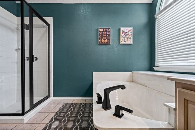 1526 Shadow Run, Weatherford, TX 76086