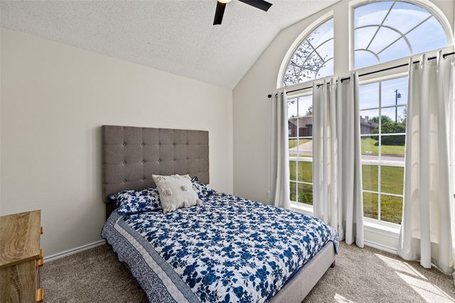 1526 Shadow Run, Weatherford, TX 76086