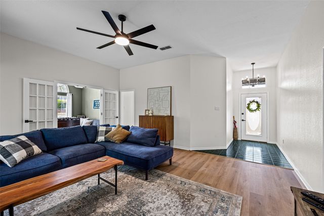 1526 Shadow Run, Weatherford, TX 76086