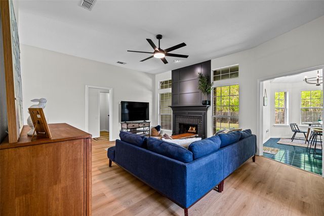 1526 Shadow Run, Weatherford, TX 76086