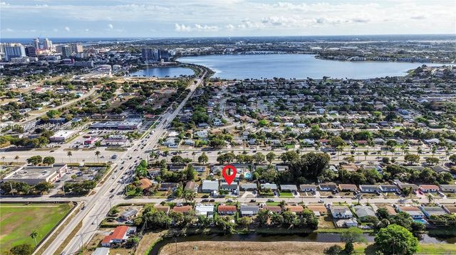 1318 13th St, West Palm Beach, FL 33401