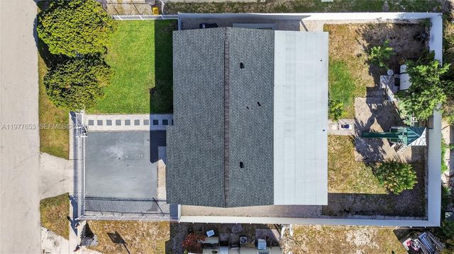 1318 13th St, West Palm Beach, FL 33401