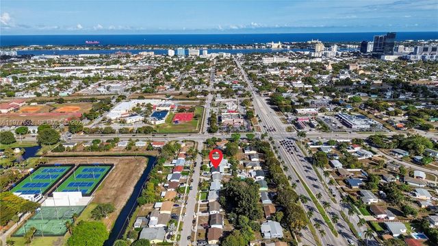 1318 13th St, West Palm Beach, FL 33401