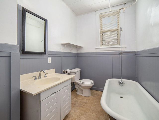 66 E Isabella Avenue, Muskegon, MI 49442