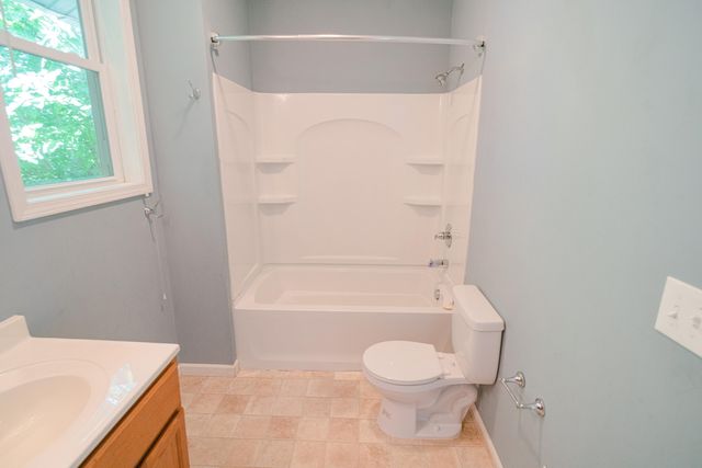 66 E Isabella Avenue, Muskegon, MI 49442