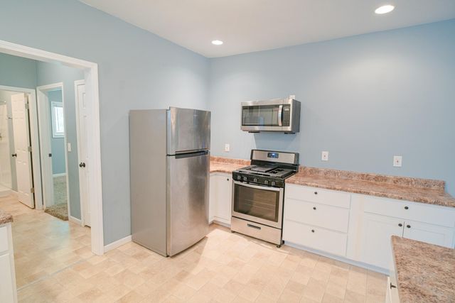 66 E Isabella Avenue, Muskegon, MI 49442