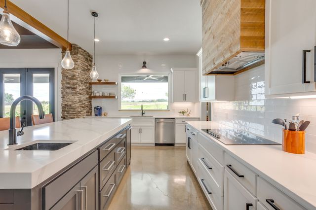 146 Hansma Way, Weatherford, TX 76087