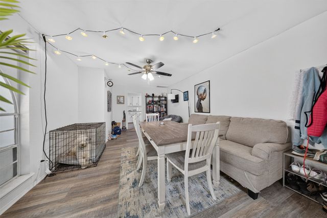 2209 S Juniper Avenue W, Broken Arrow, OK 74012