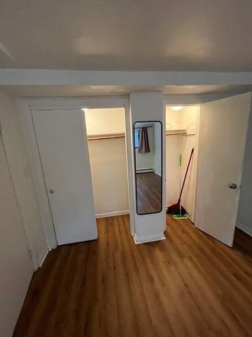 34 Kinross Road 2, Boston, MA 02135