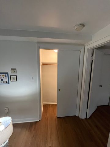 34 Kinross Road 2, Boston, MA 02135