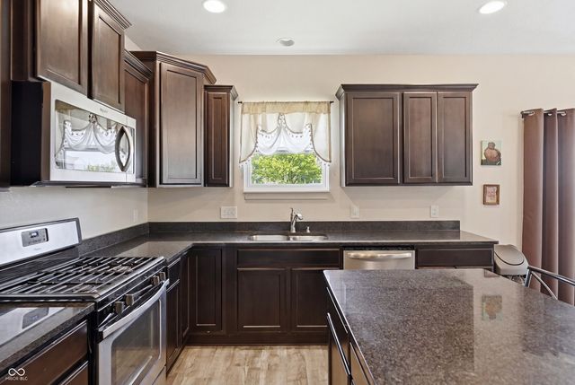 5866 Solomon Harmon Way, Whitestown, IN 46075