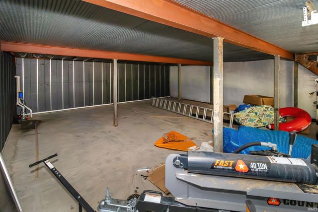 1688 Fuquay Road, Newburgh, IN 47630