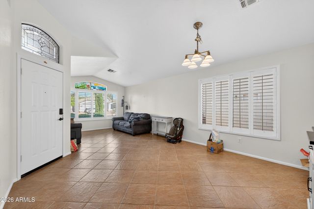 4613 E Cherry Hills Drive, Chandler, AZ 85249