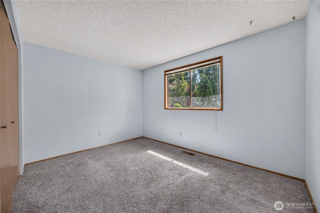 26415 Carnaby Way, Kent, WA 98032